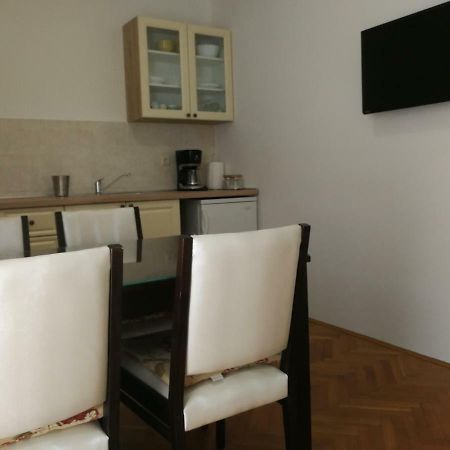 Apartment Violeta 1 Funtana Εξωτερικό φωτογραφία