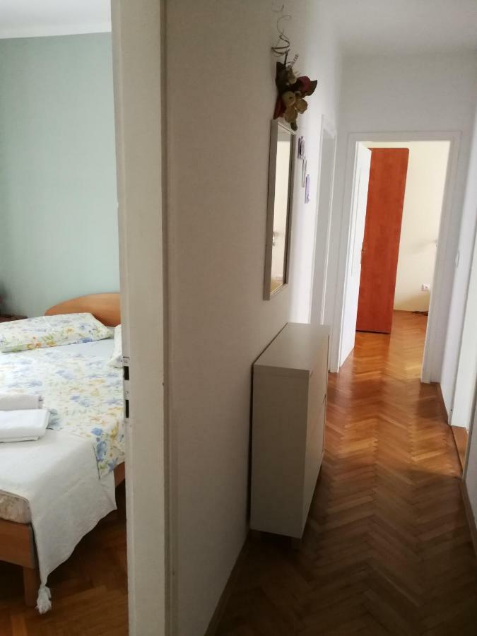 Apartment Violeta 1 Funtana Εξωτερικό φωτογραφία